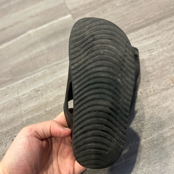 Nike Black Unisex Sandals - Picture 4 of 5